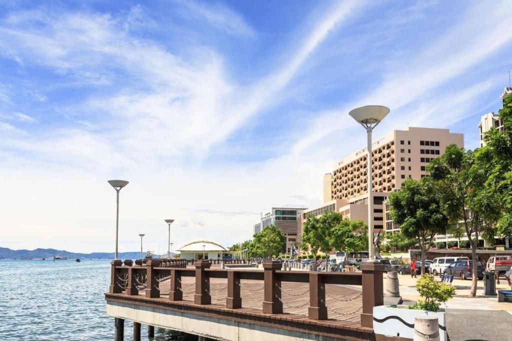 Monaco Boutique Hotel Sadong Jaya Kota Kinabalu Exteriér fotografie