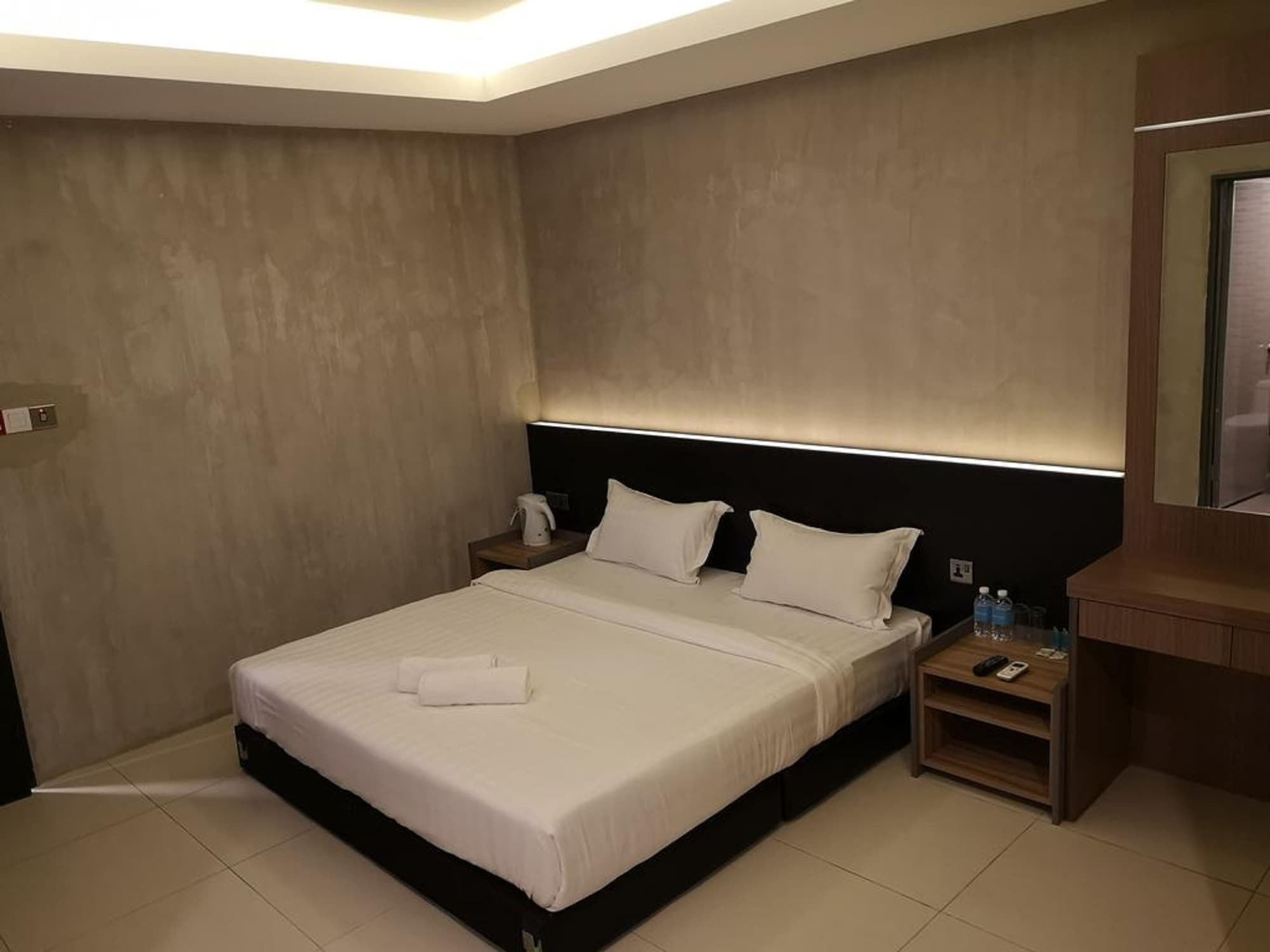 Monaco Boutique Hotel Sadong Jaya Kota Kinabalu Exteriér fotografie